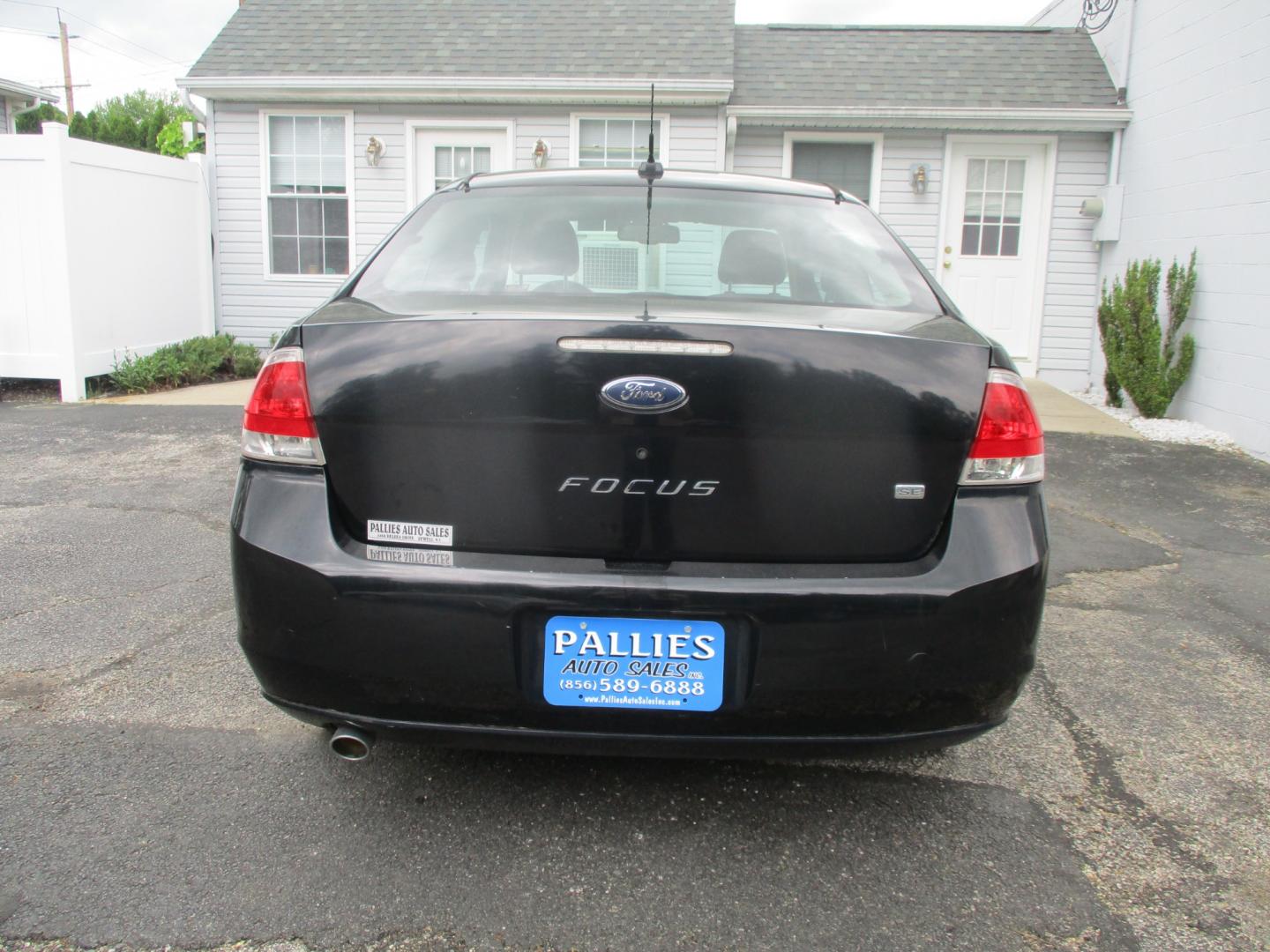 2008 BLACK Ford Focus (1FAHP33NX8W) , AUTOMATIC transmission, located at 540a Delsea Drive, Sewell, NJ, 08080, (856) 589-6888, 39.752560, -75.111206 - Photo#6